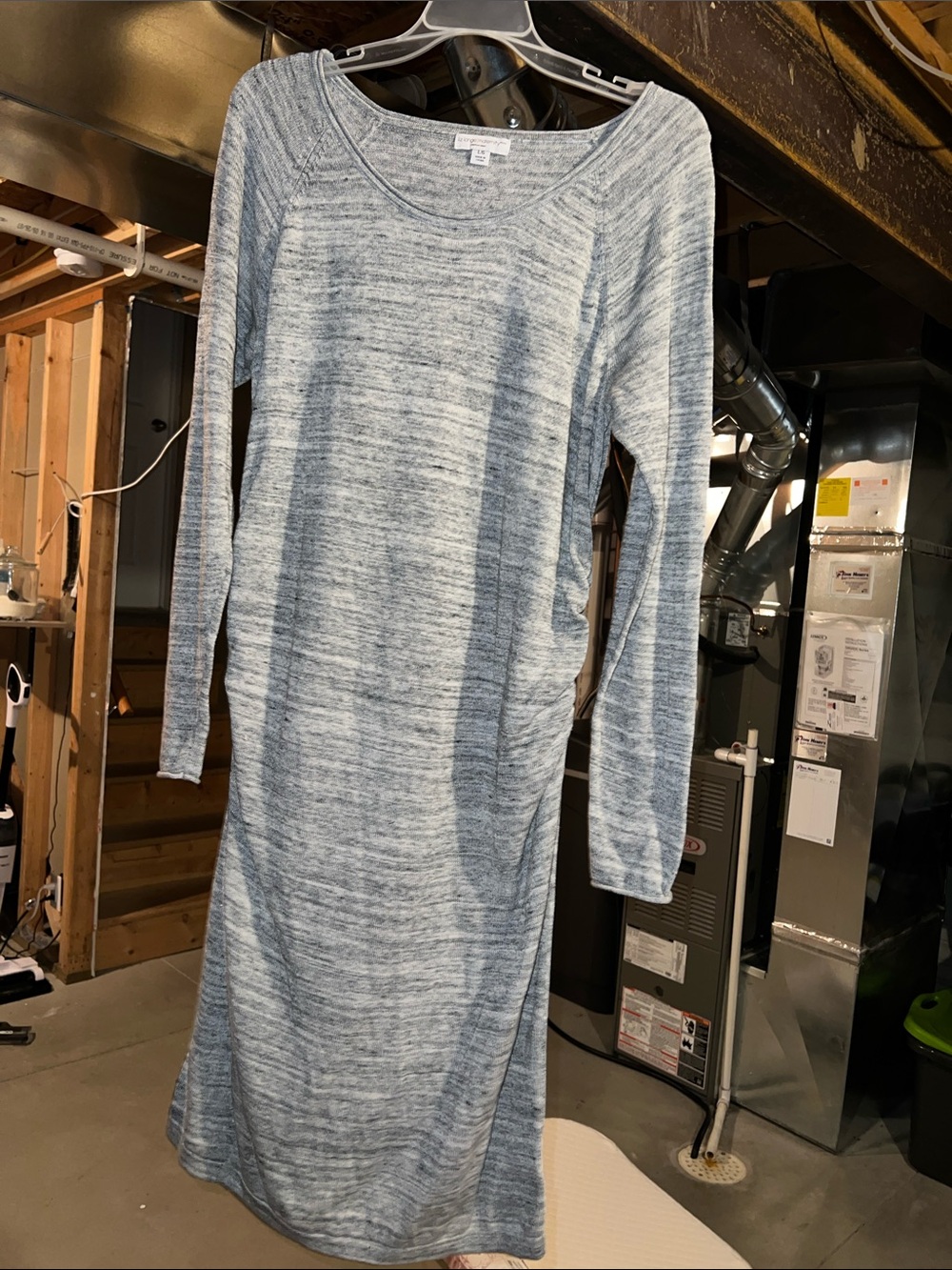 Liz Lange Heathered Light Gray Long-Sleeve Maxi Dress